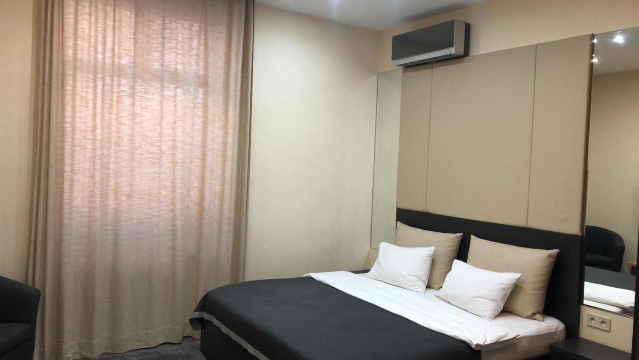 Malon Apartments Odessa Luaran gambar